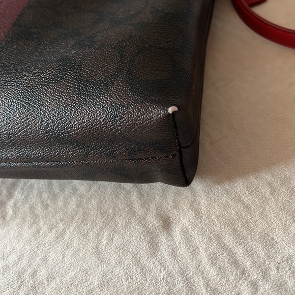 Coach crossbody - Picture 6 of 8